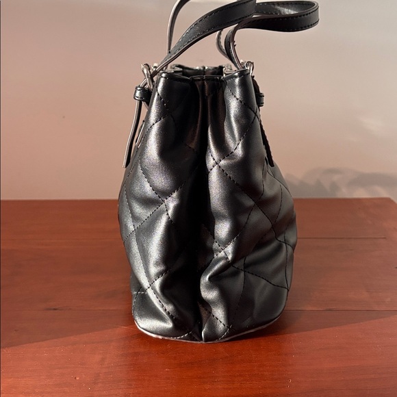 Liz Claiborne mini tote Black Quilted Hand Bag purse - Picture 5 of 9